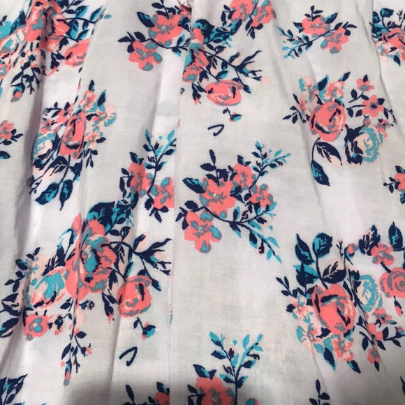 ⬇️ JUST REDUCED! ⬇️ Lavender Lace Top NWT!! 🌸 - Picture 3 of 6